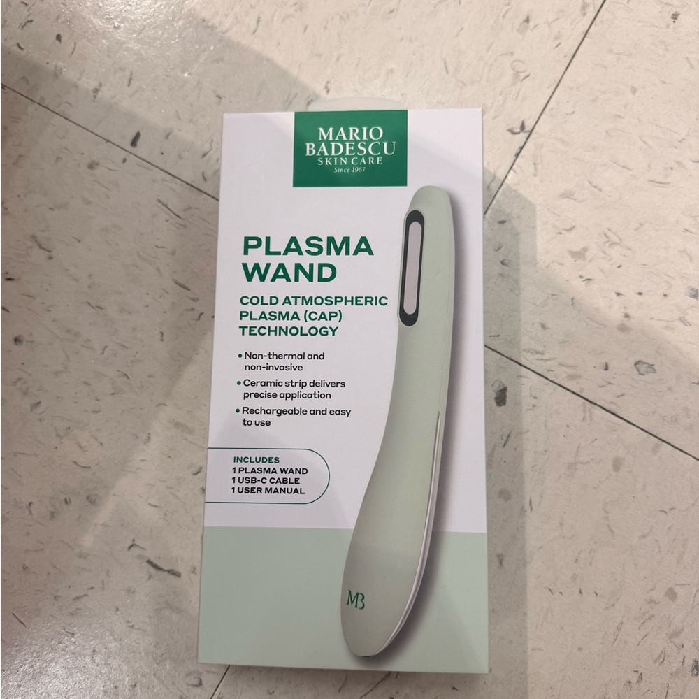 Mario Badescu Plasma Wand - Pale Green
